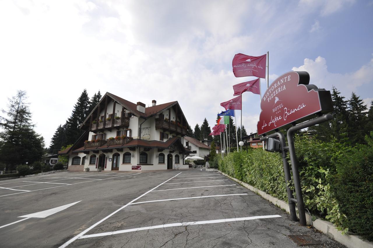 Hotel La Lepre Bianca Галлио Экстерьер фото