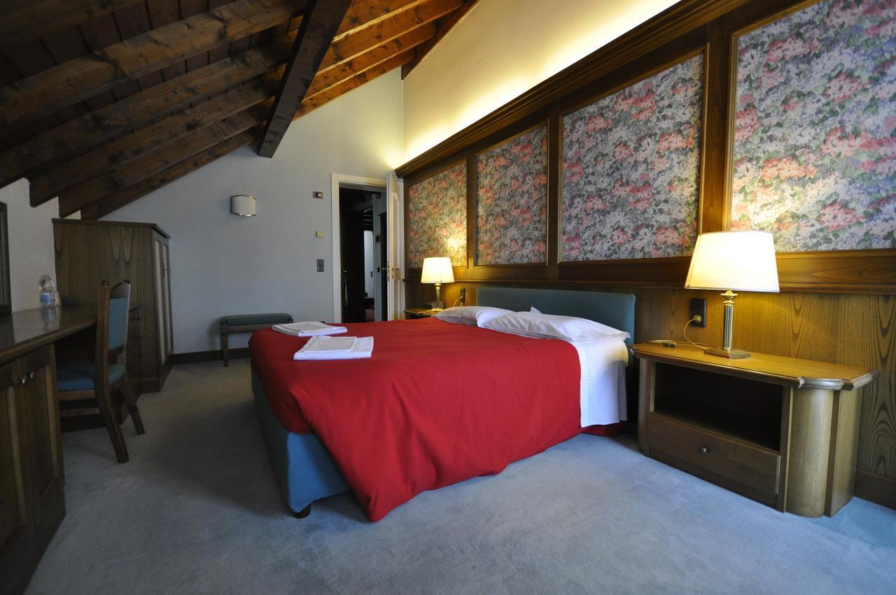 Hotel La Lepre Bianca Галлио Экстерьер фото
