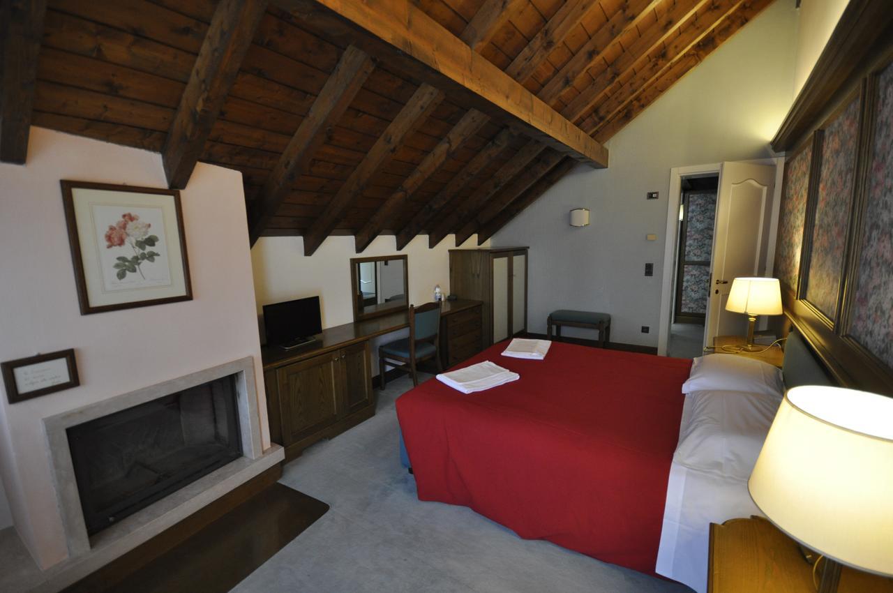 Hotel La Lepre Bianca Галлио Экстерьер фото