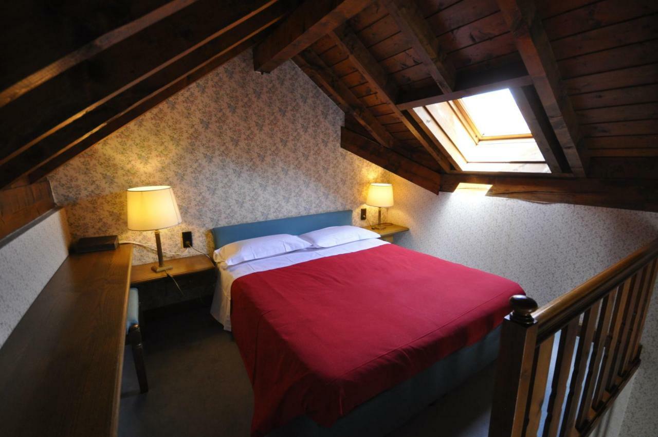 Hotel La Lepre Bianca Галлио Экстерьер фото