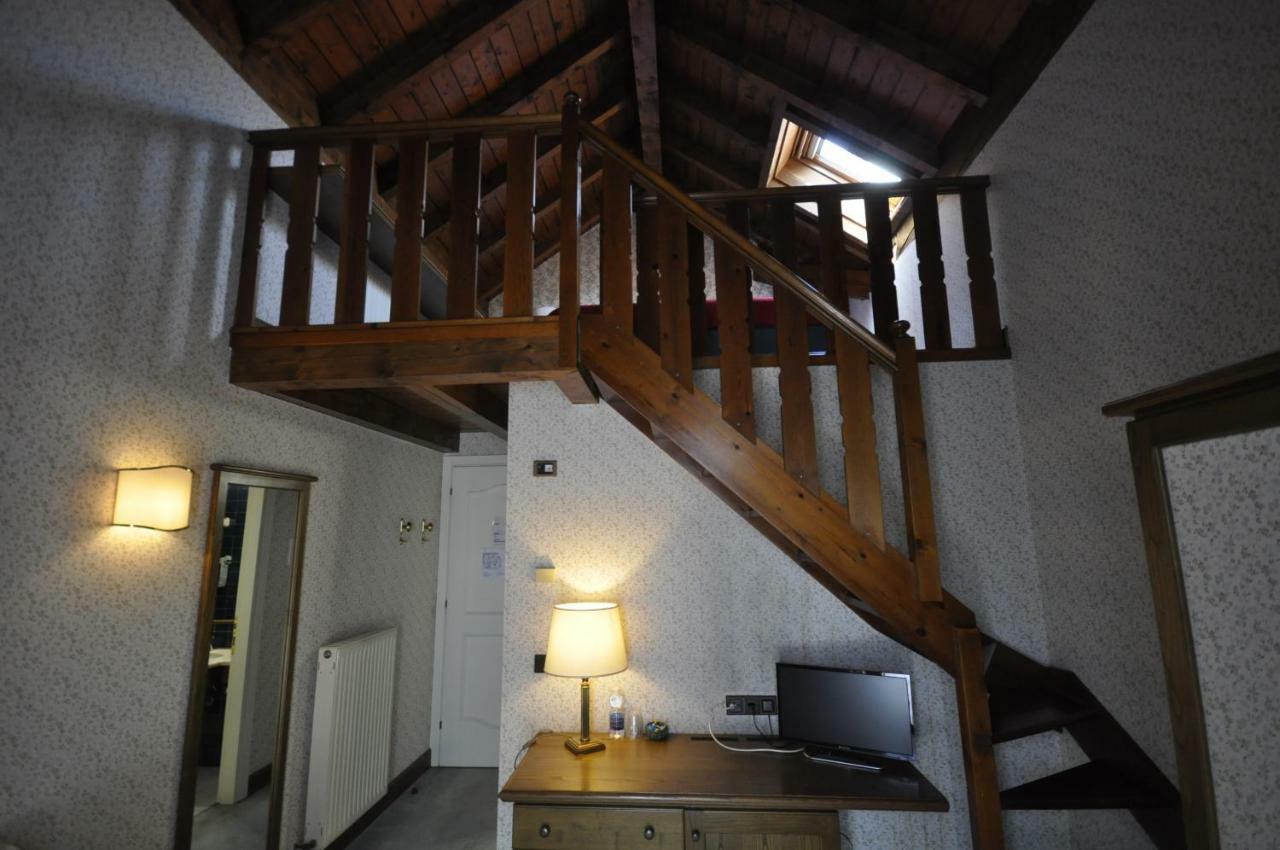 Hotel La Lepre Bianca Галлио Экстерьер фото