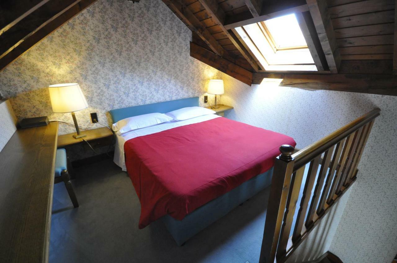 Hotel La Lepre Bianca Галлио Экстерьер фото